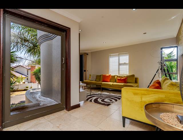 4 BEDROOM FREEHOLD FOR SALE IN SAGEWOOD